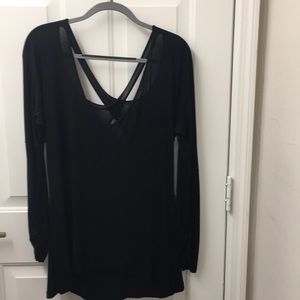 Beautiful NUX top Large